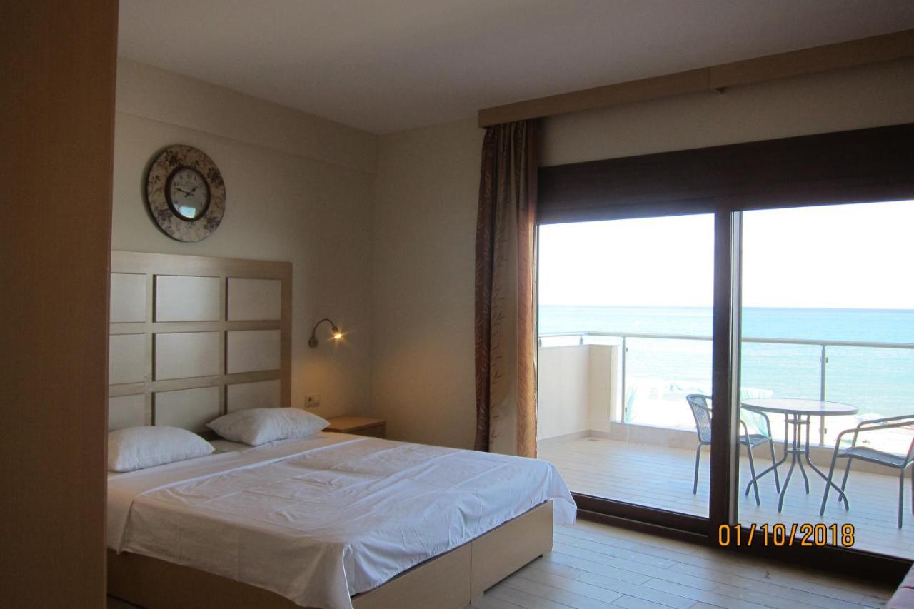 Apartments By The Sea 렙토카리아 외부 사진
